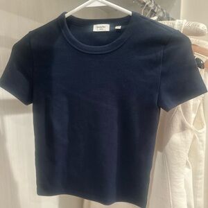 Aritzia Sunday Best Navy Short Sleeve T-Shirt XS